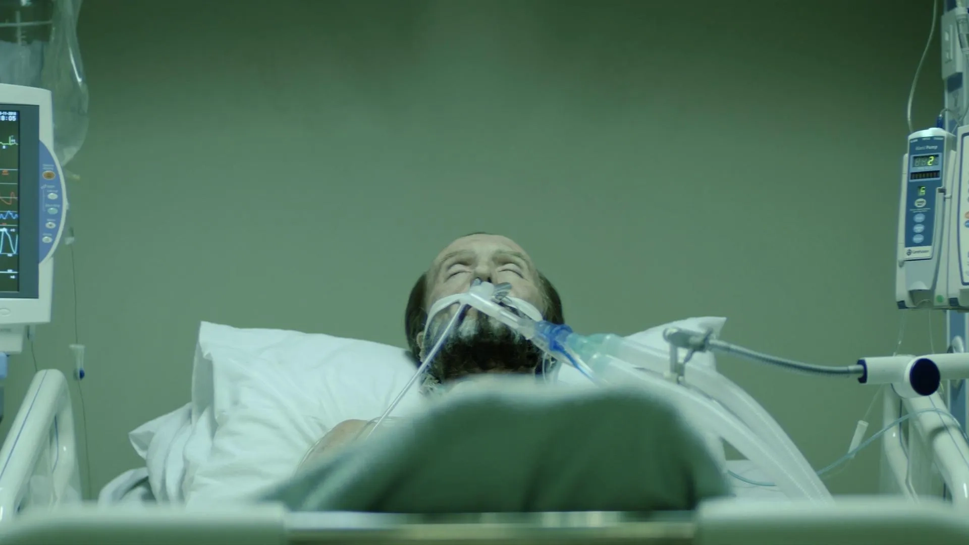 Aaron Poole in The Empty Man (2020)