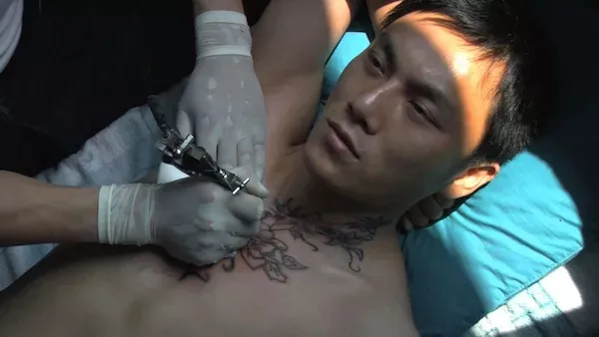 Hao Qin in Spring Fever (2009)