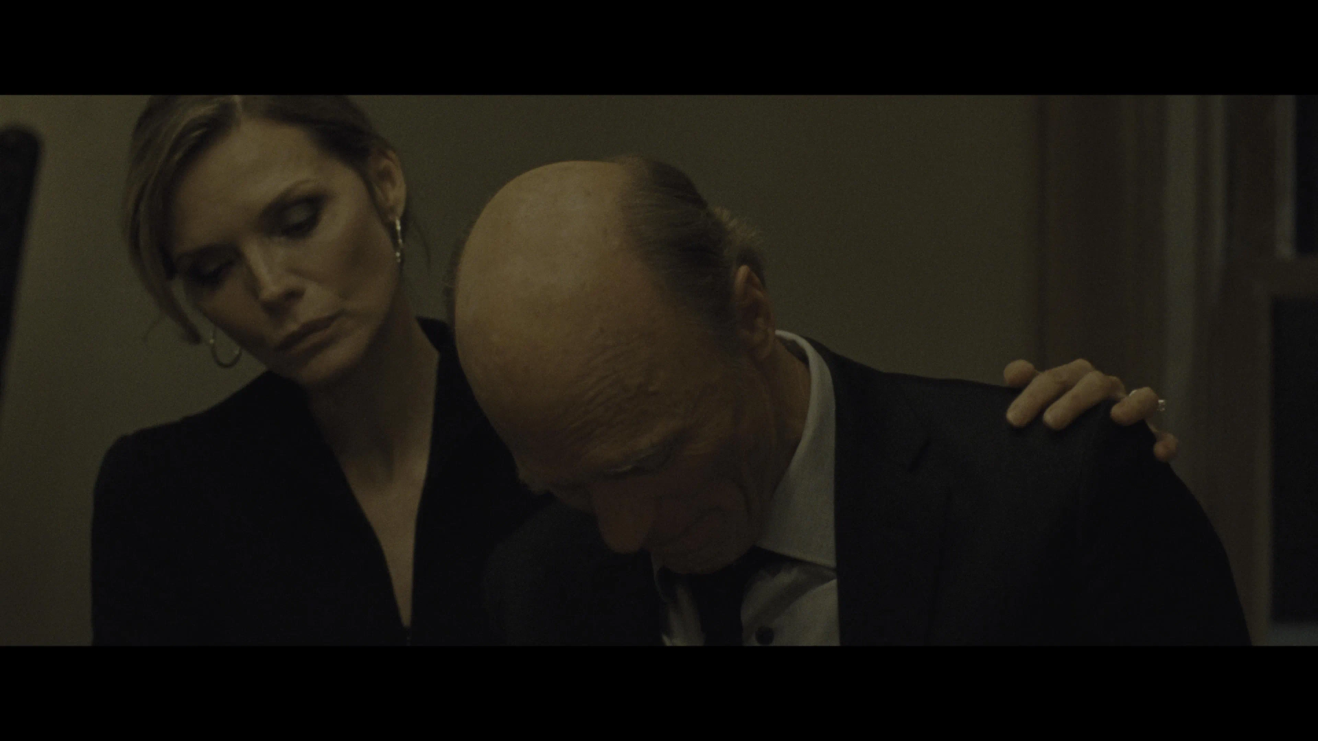 Michelle Pfeiffer and Ed Harris in Mother! (2017)