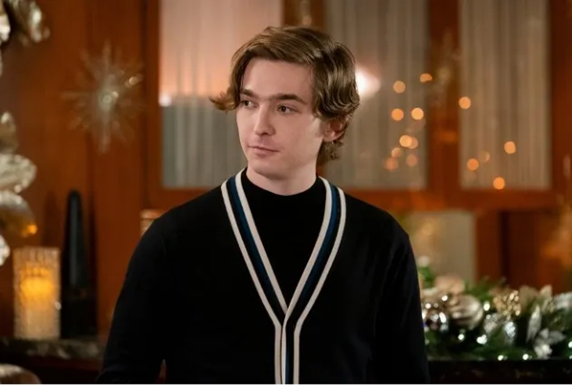 Austin Abrams in Christmas Eve (2020)