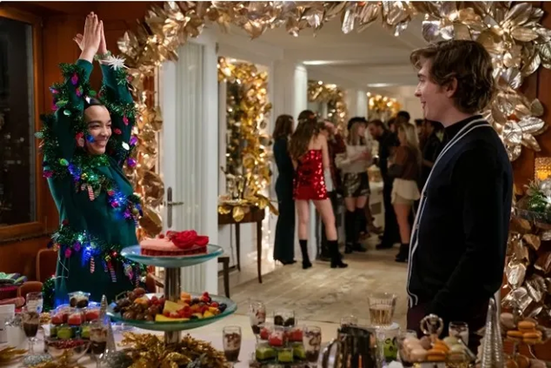 Austin Abrams and Midori Francis in Christmas Eve (2020)