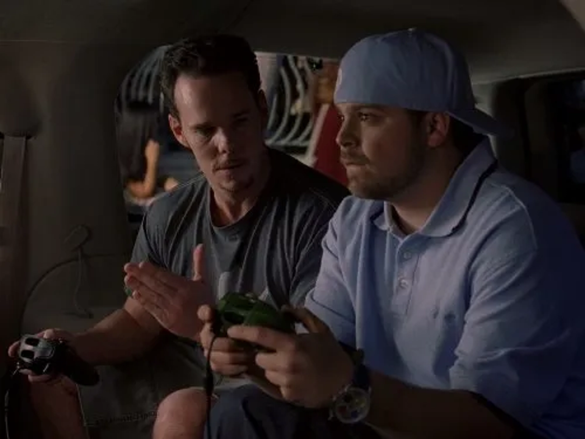 Kevin Dillon and Jerry Ferrara in Entourage (2004)