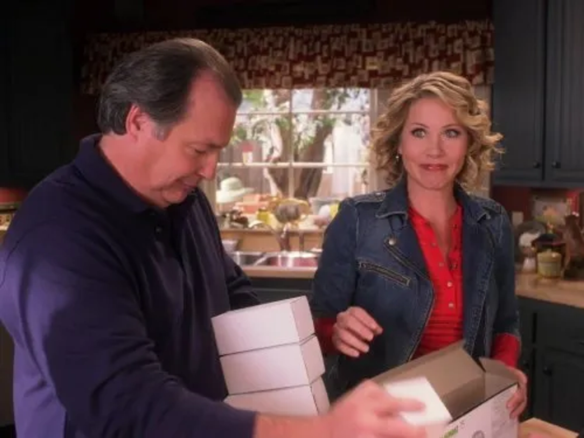 Christina Applegate and Kevin Dunn in Samantha Who? (2007)