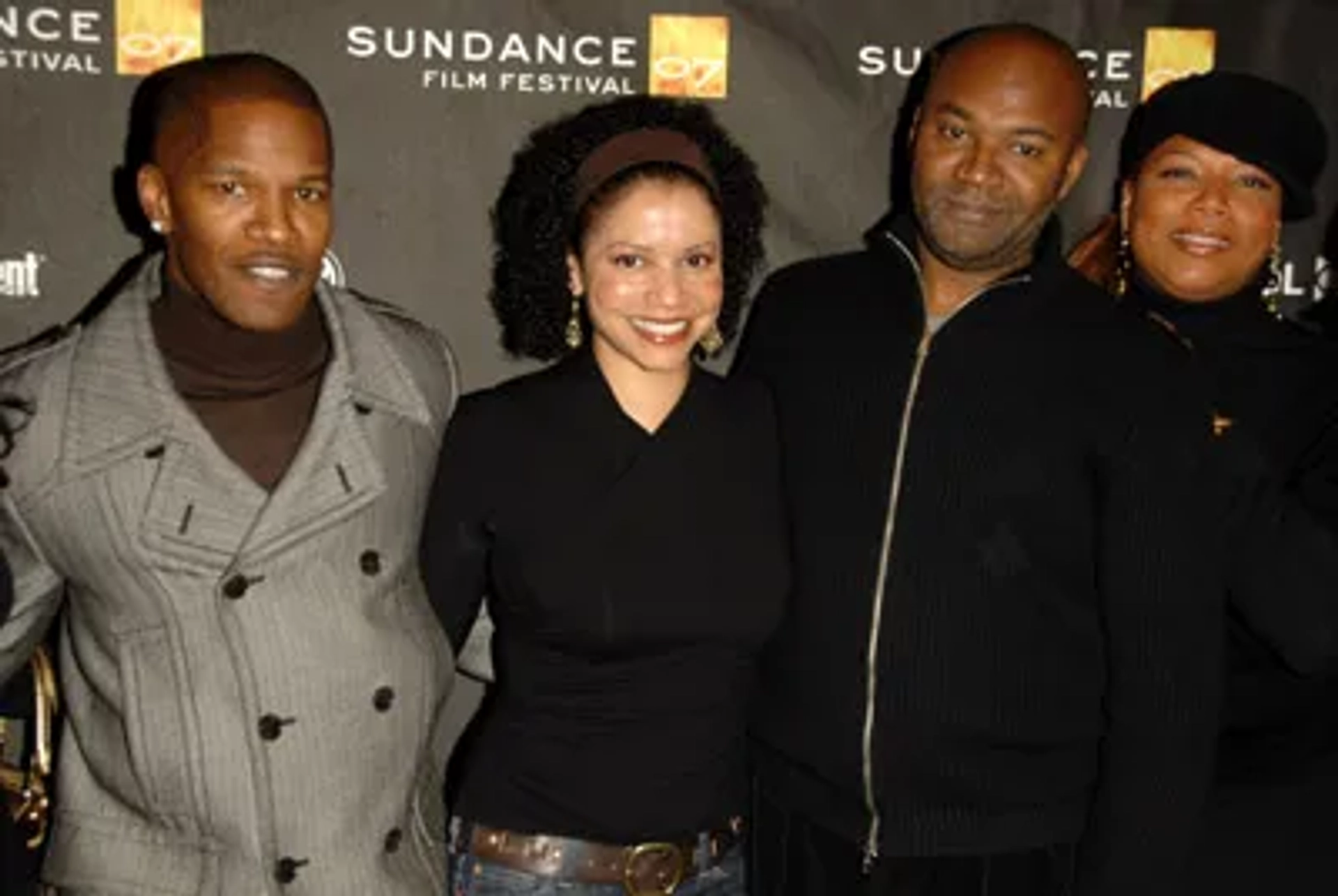 Queen Latifah, Jamie Foxx, Gloria Reuben, and Nelson George at an event for Life Support (2007)