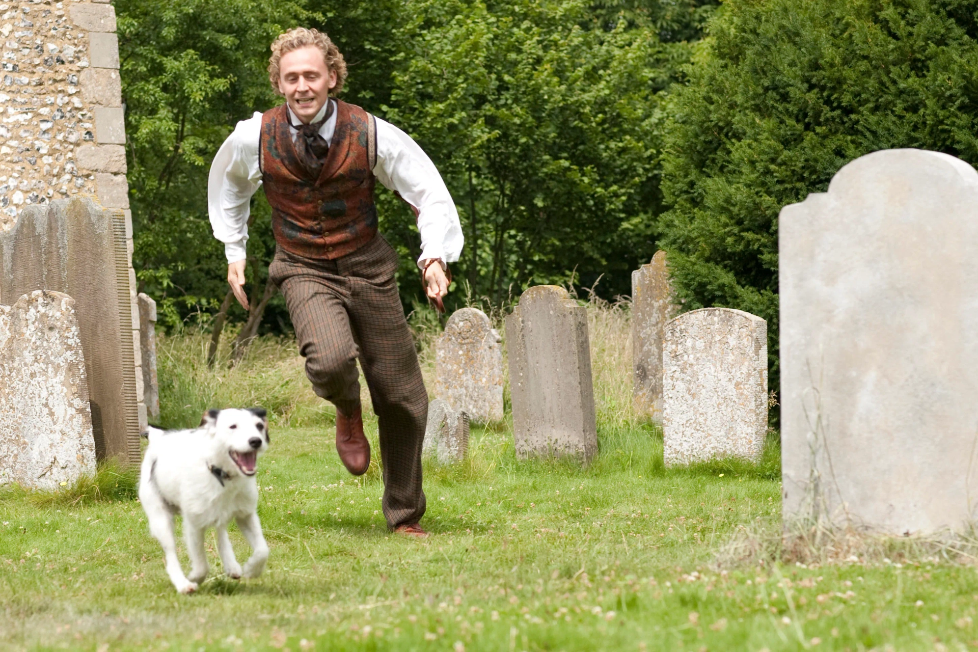Tom Hiddleston in Cranford (2007)