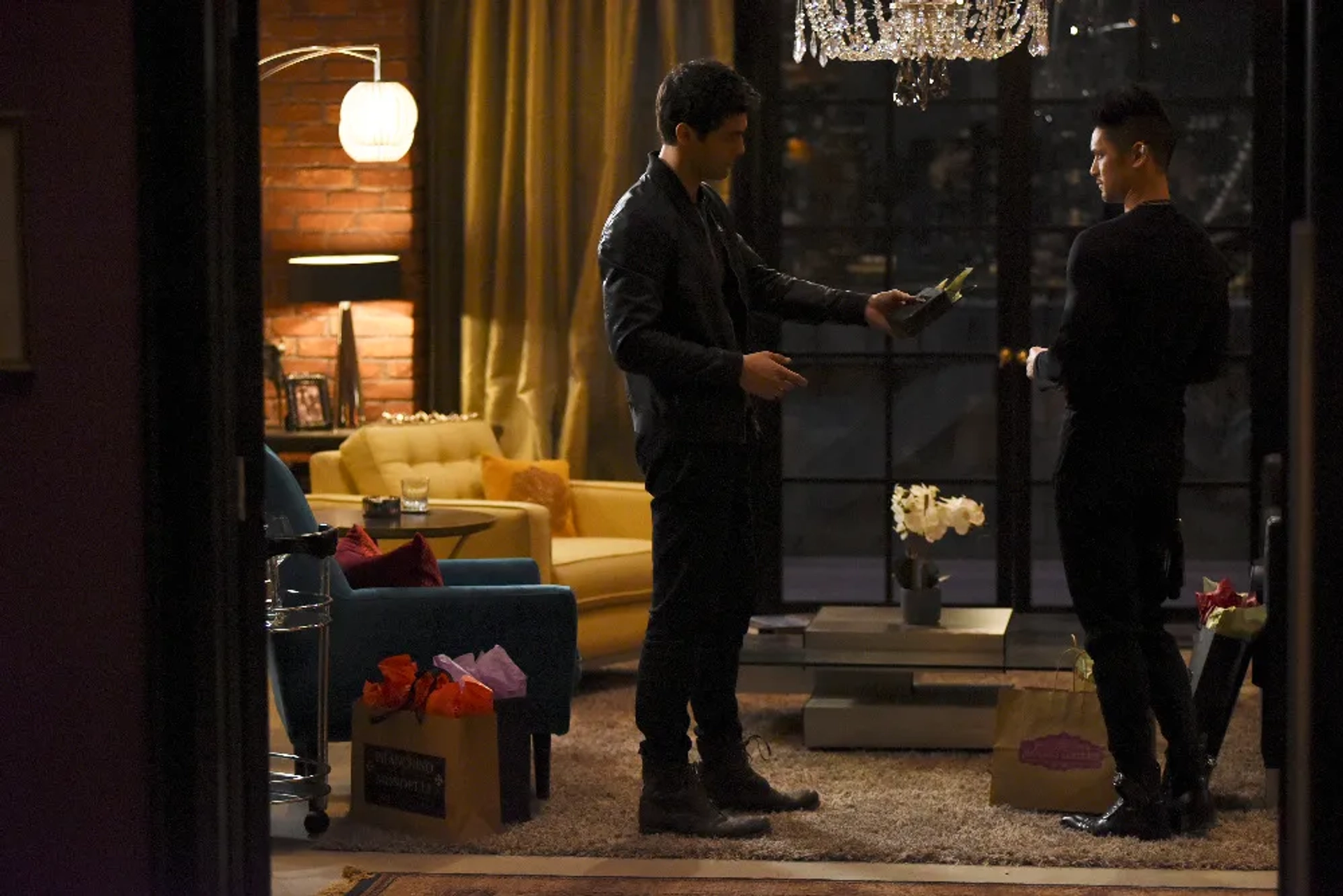 Harry Shum Jr. and Matthew Daddario in Shadowhunters (2016)