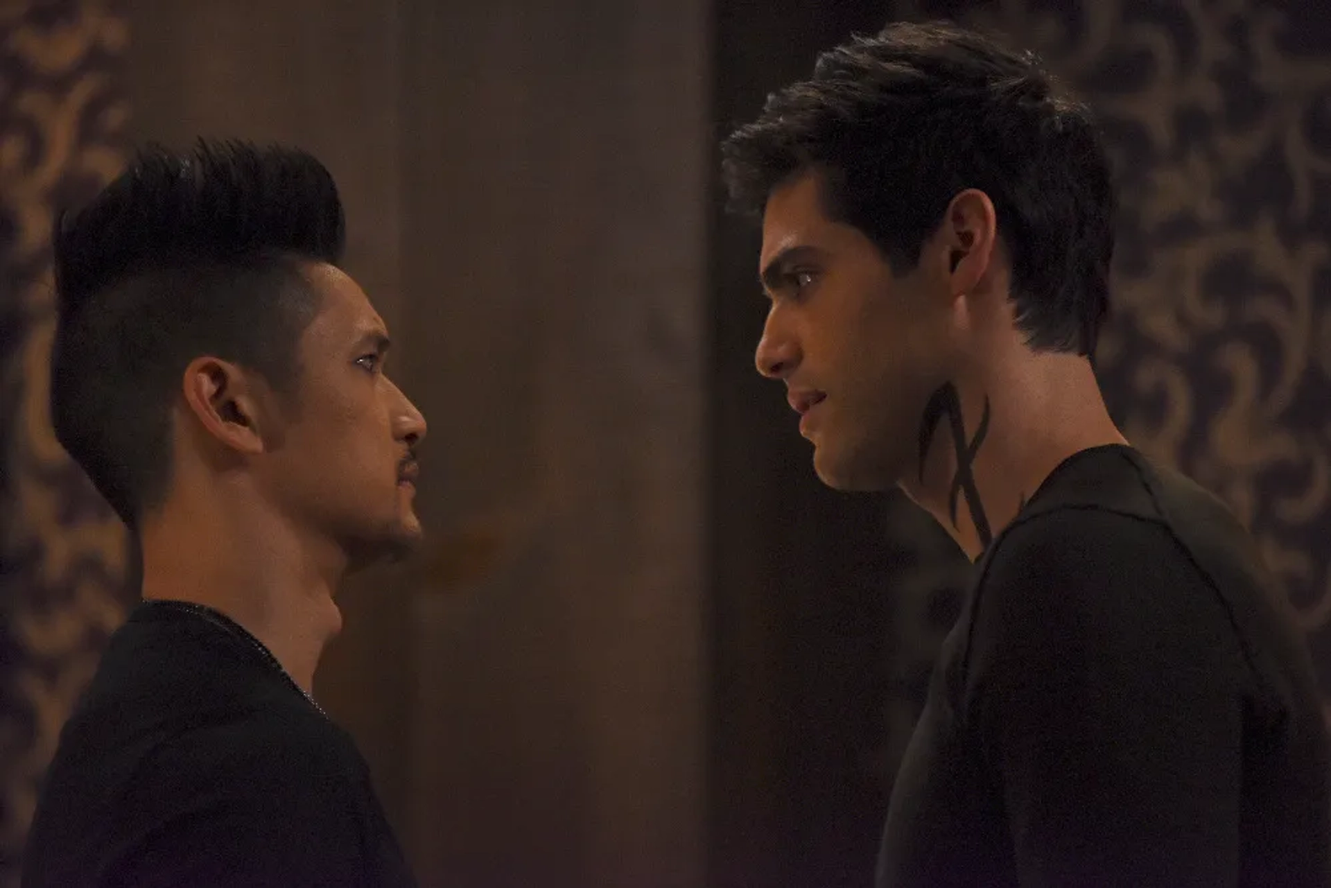 Harry Shum Jr. and Matthew Daddario in Shadowhunters (2016)