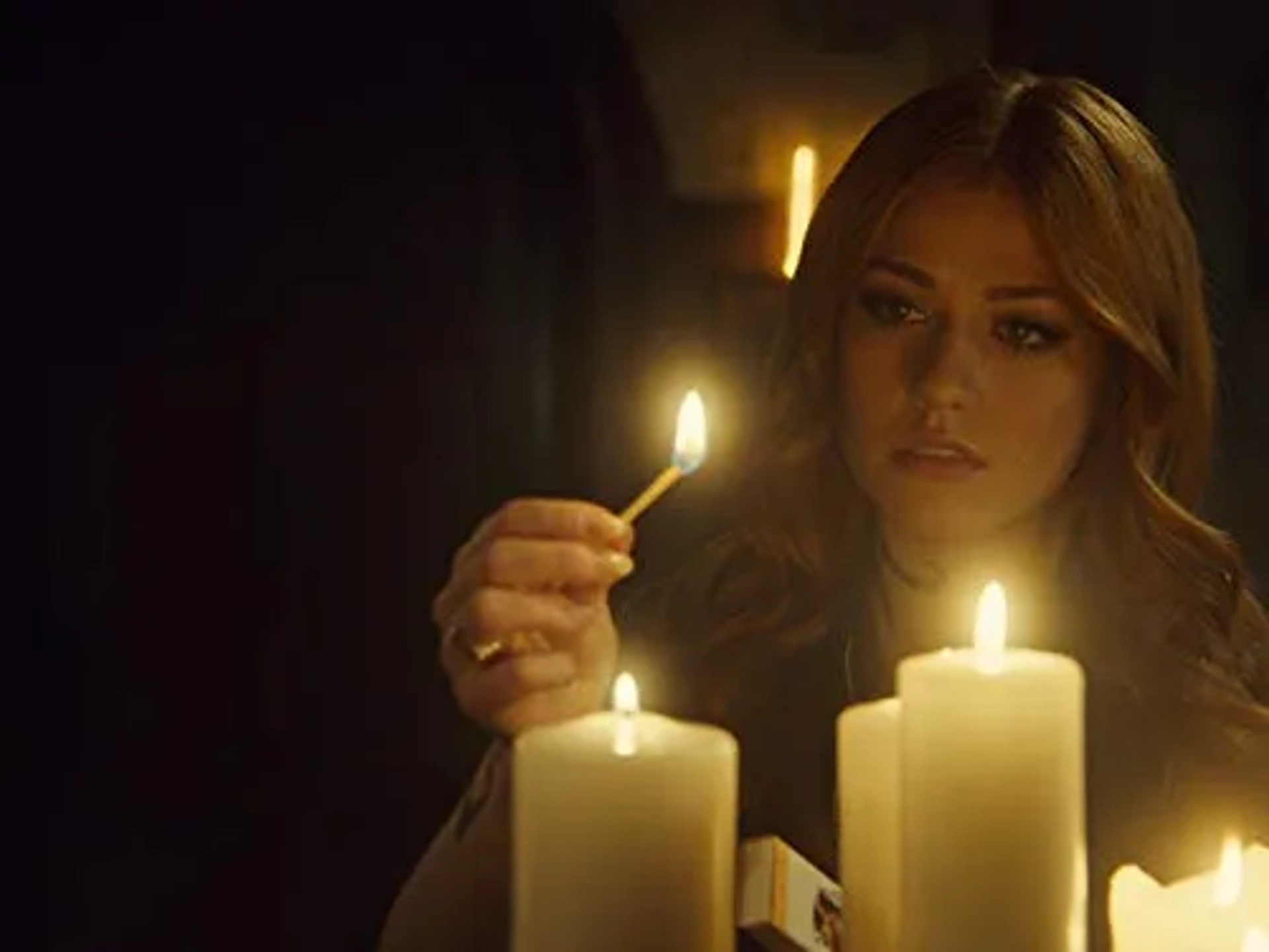 Katherine McNamara in Shadowhunters (2016)
