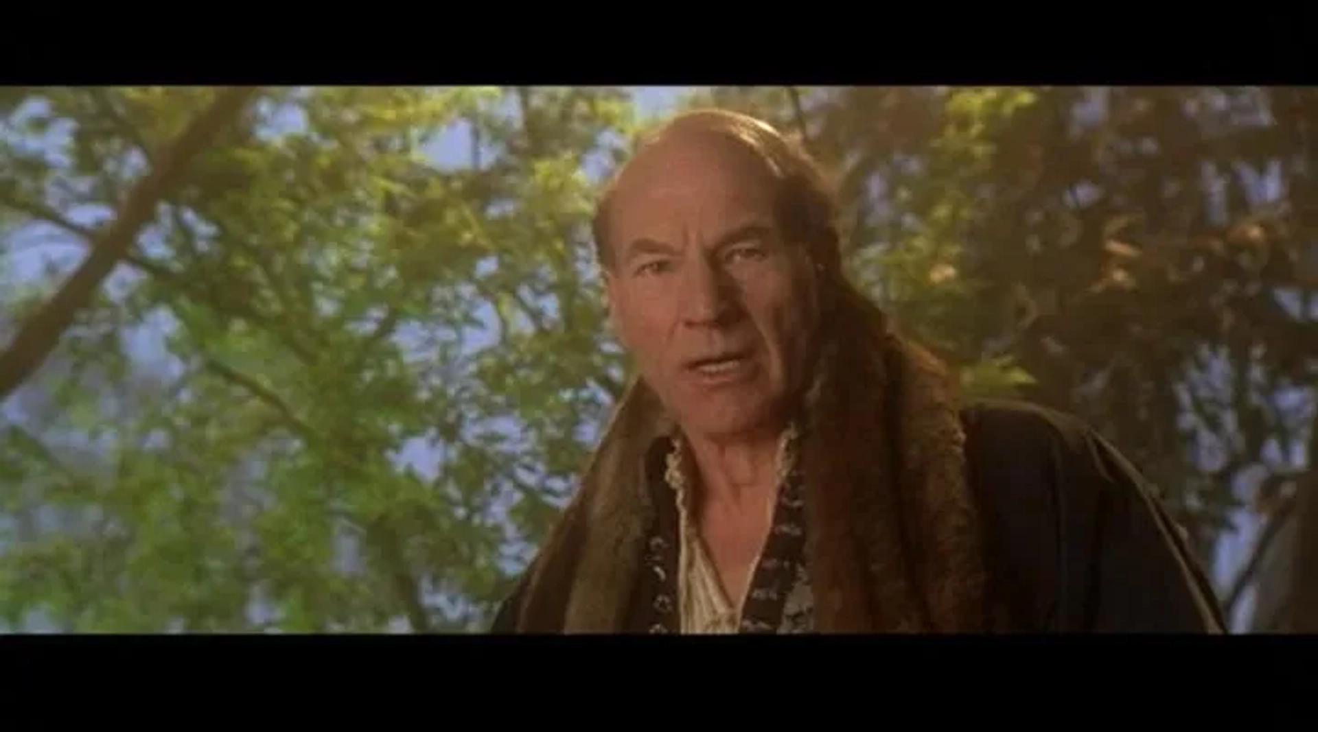Patrick Stewart in Extras (2005)