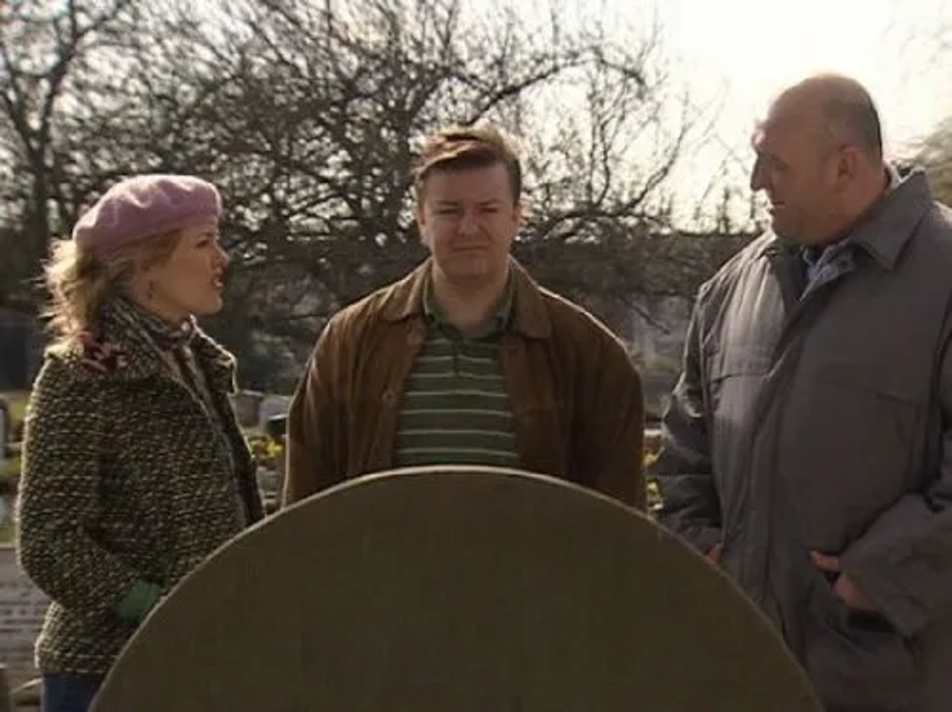Ricky Gervais, Ashley Jensen, and Steve Speirs in Extras (2005)