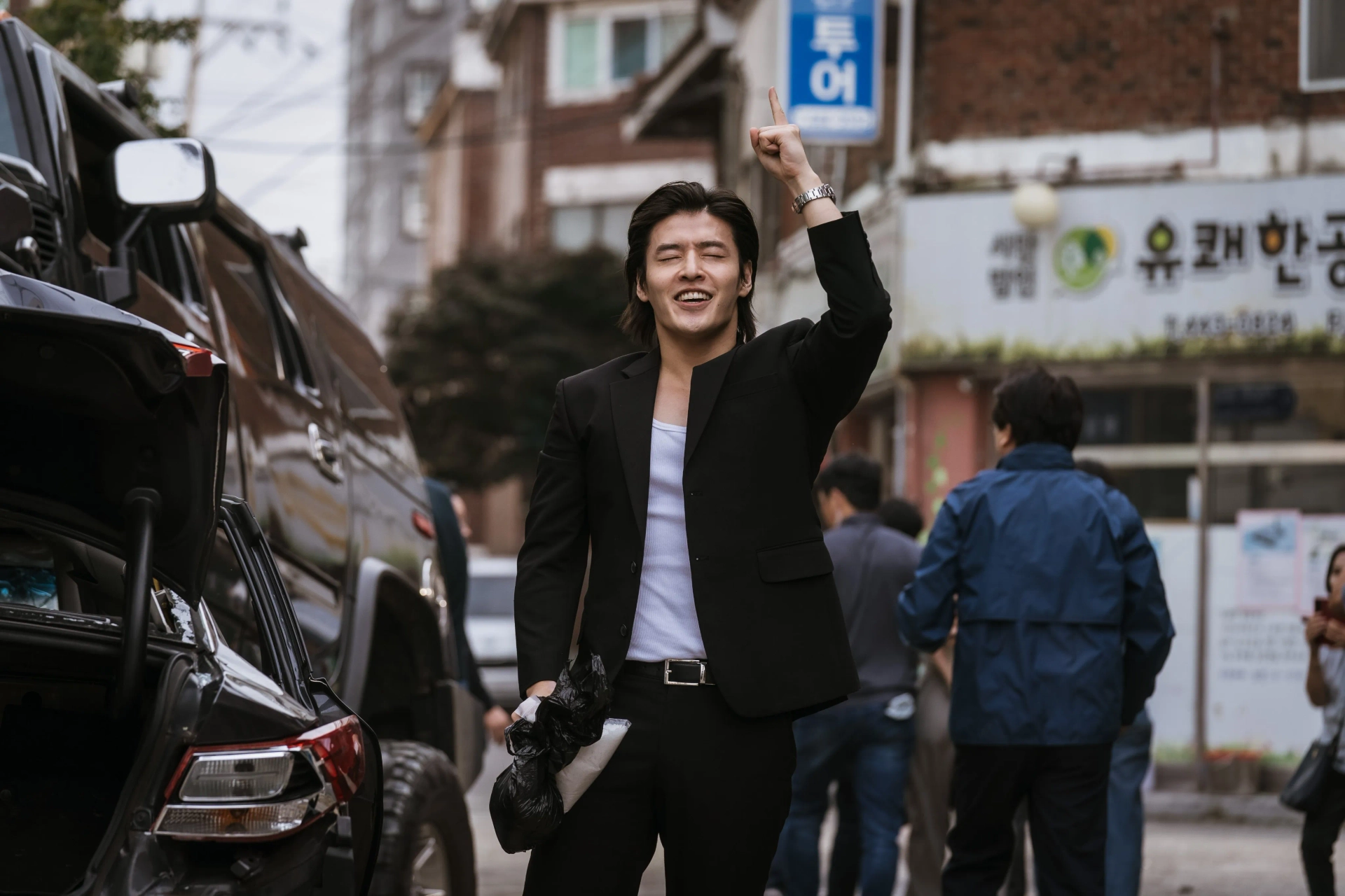 Kang Ha-neul in Yadang: The Snitch (2025)