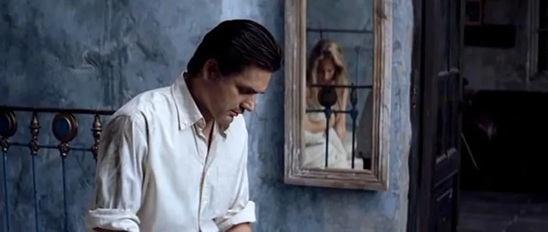 Maria Bonnevie and Konstantin Lavronenko in The Banishment (2007)