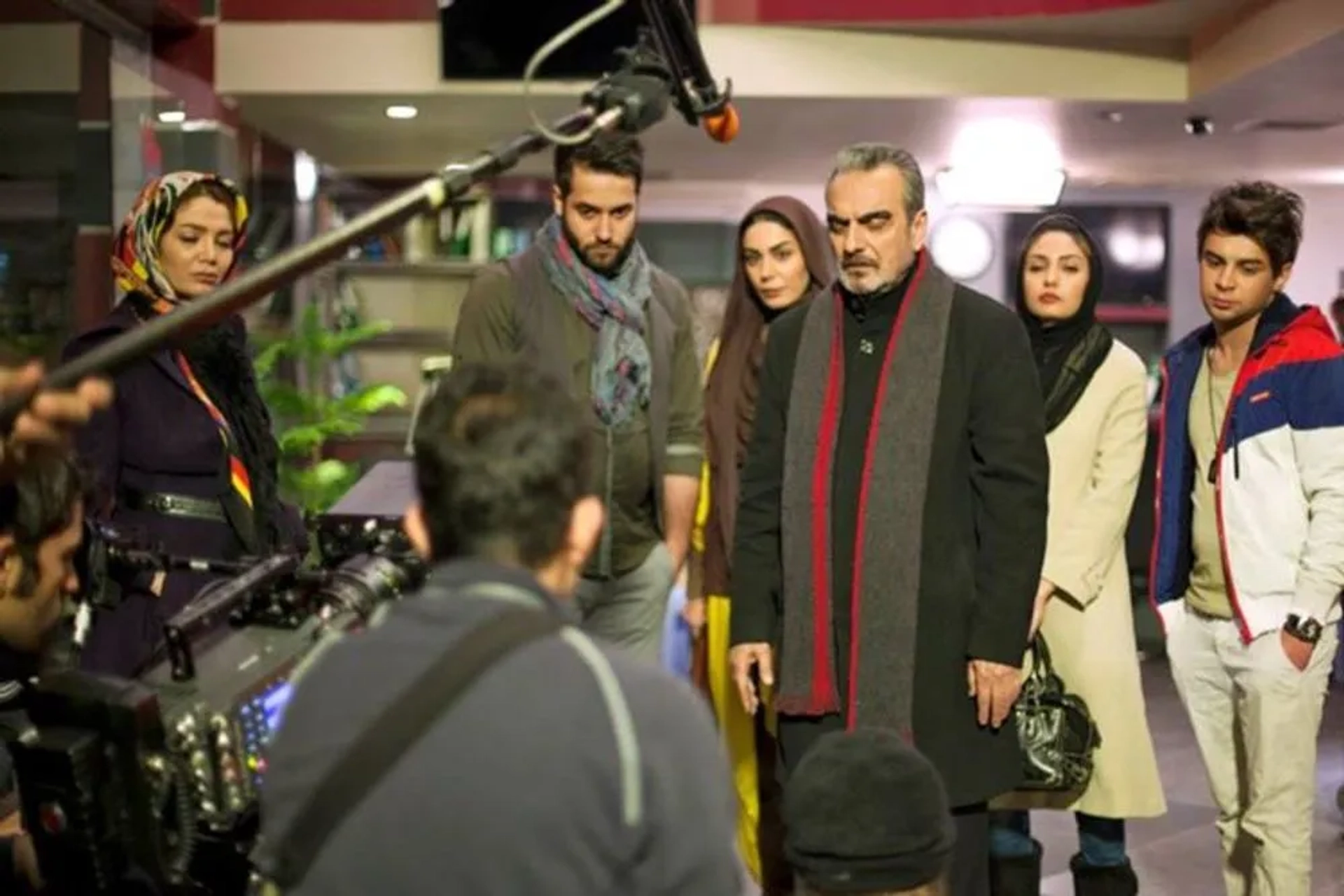 Homayoun Ershadi and Sara Monjezi in There Will Be Blood on Wednesday (2015)