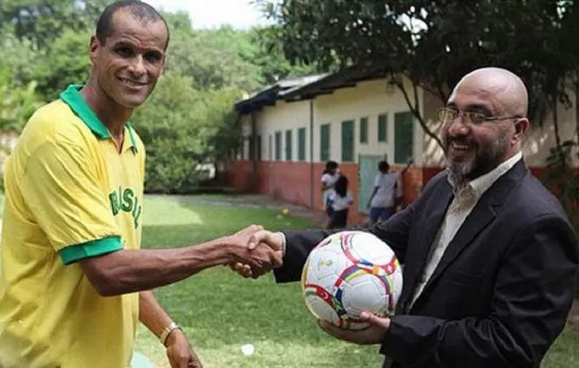 Rivaldo and Reza Attaran in I am not Salvador (2016)