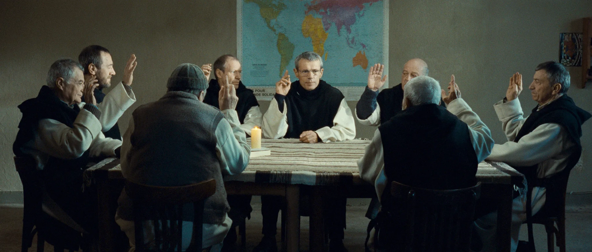 Michael Lonsdale, Jean-Marie Frin, Philippe Laudenbach, Xavier Maly, Loïc Pichon, Olivier Rabourdin, and Lambert Wilson in Of Gods and Men (2010)