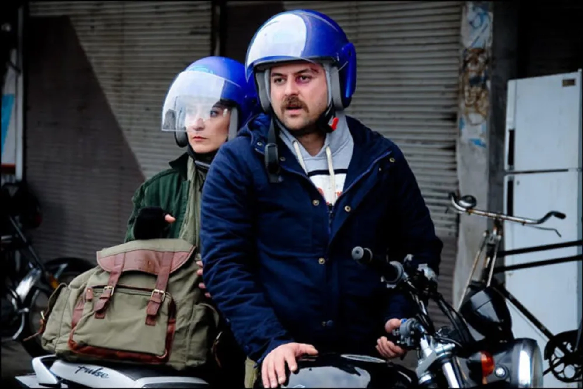 Houman Seyyedi and Soheila Golestani in The Buffalo (2015)