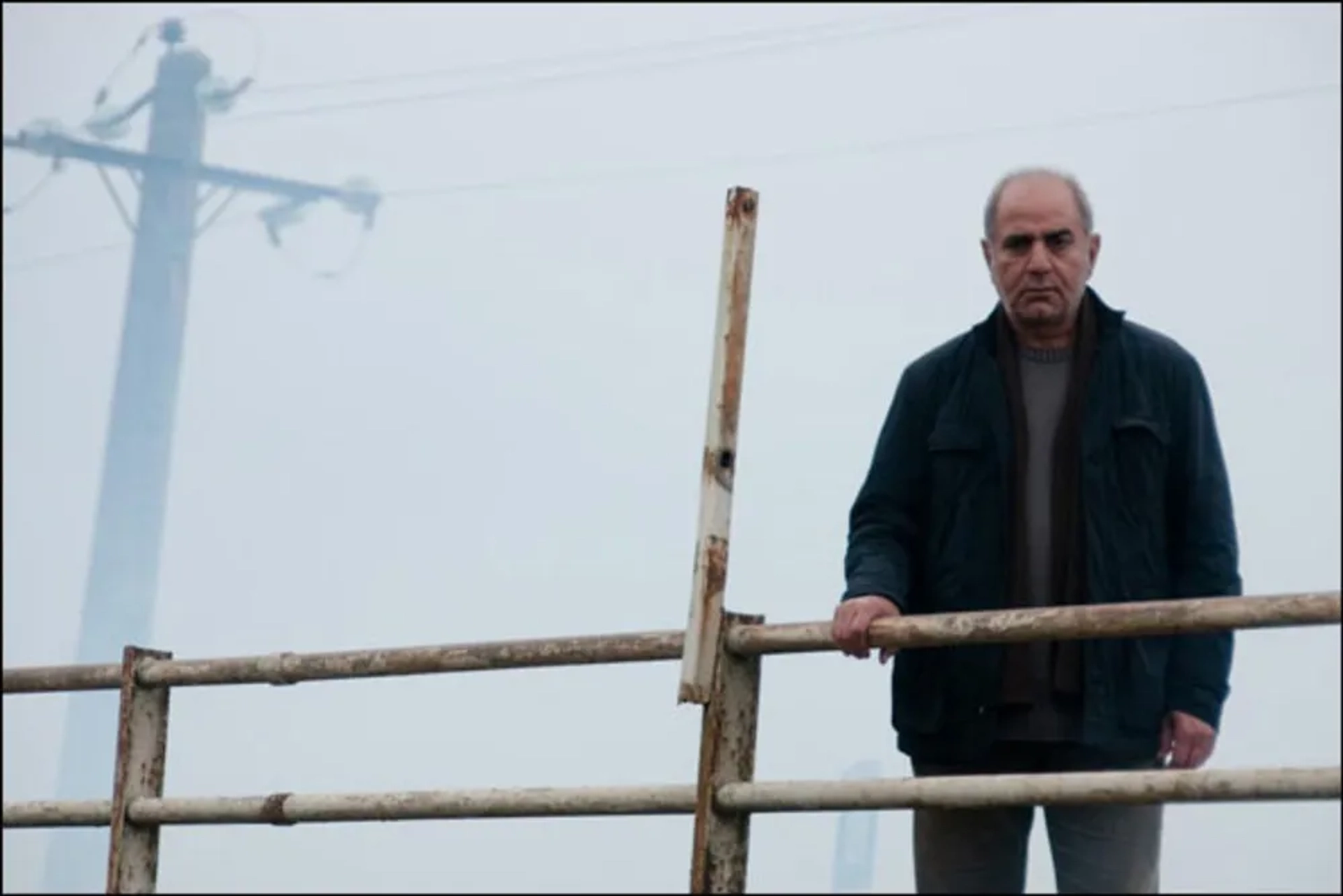 Parviz Parastui in The Buffalo (2015)
