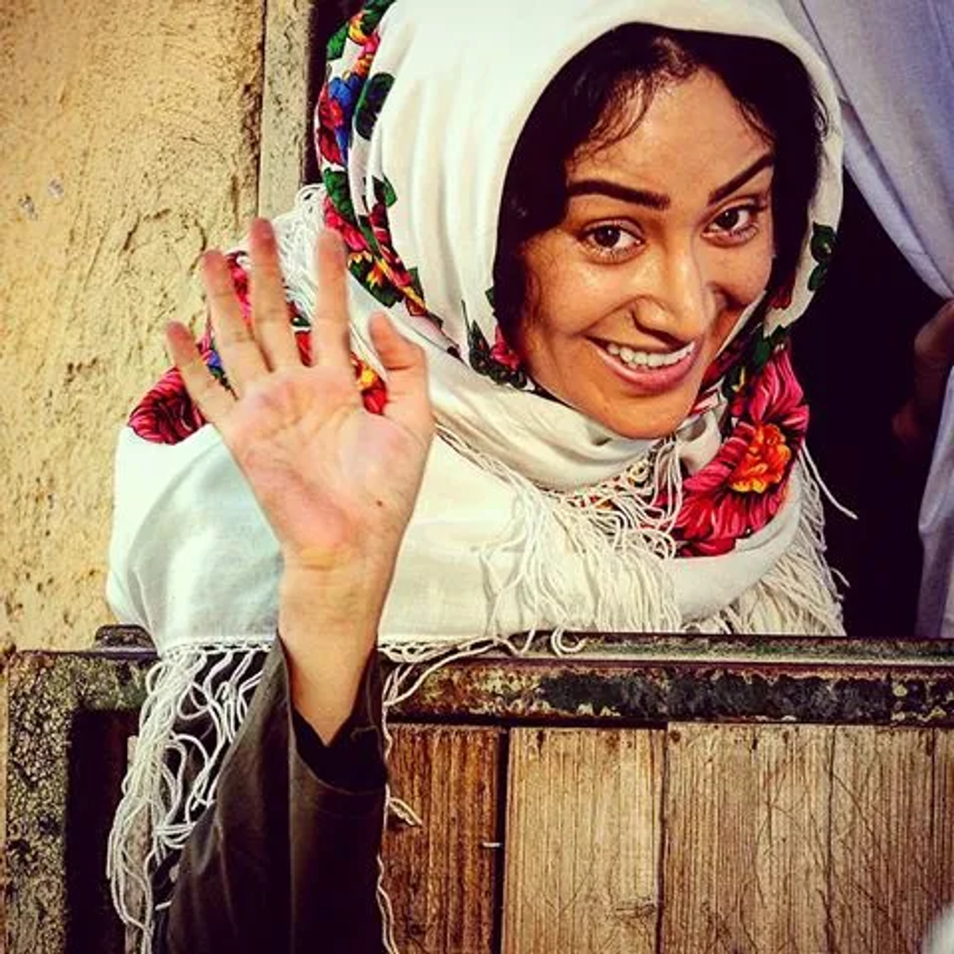 Bahare Afshari in Love and Madness (2015)