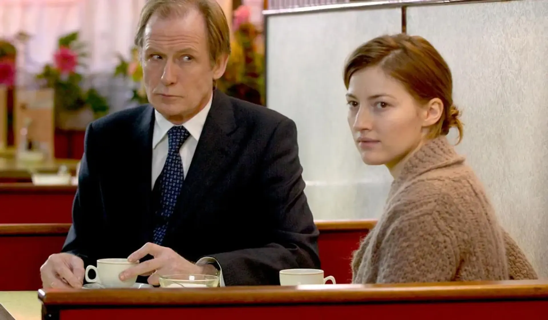 فیلم دختری در کافه (The Girl in the Café 2005)