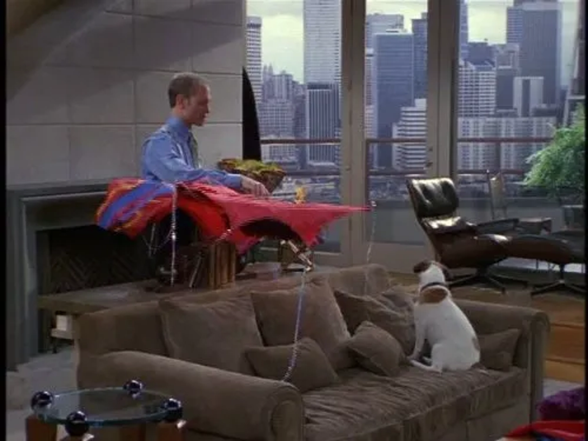 David Hyde Pierce and Moose in Frasier (1993)