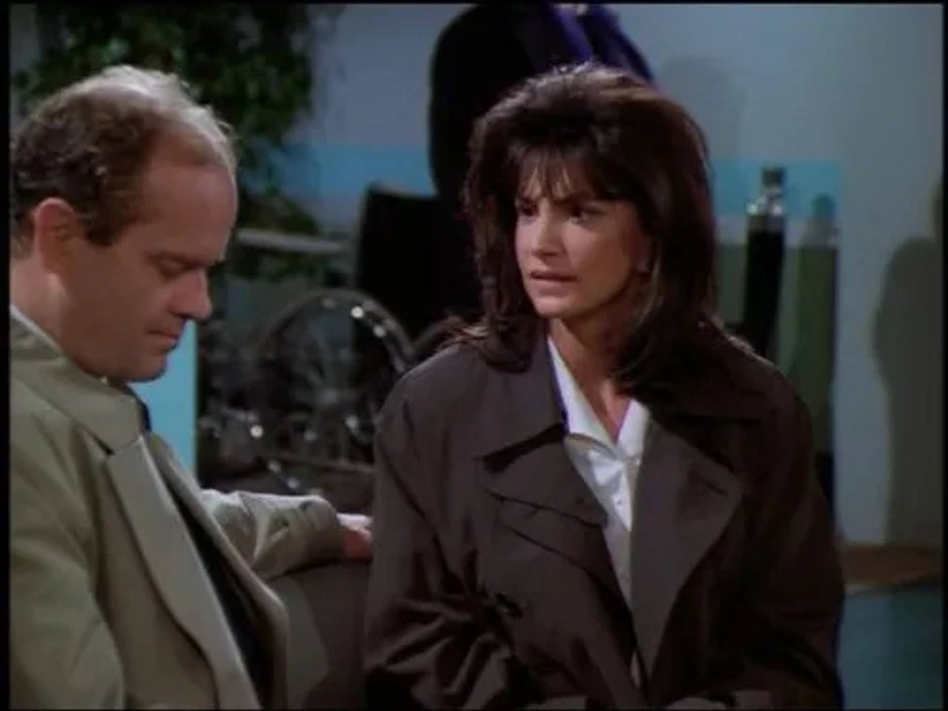 Kelsey Grammer and Mercedes Ruehl in Frasier (1993)