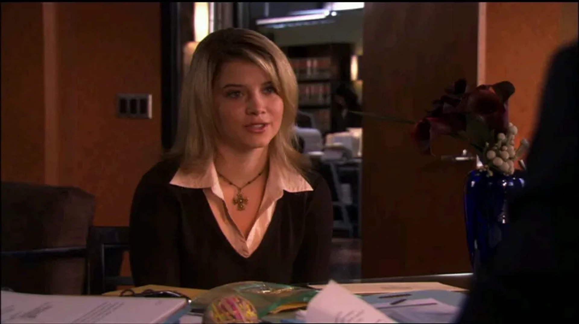 Sarah Jones in Huff (2004)
