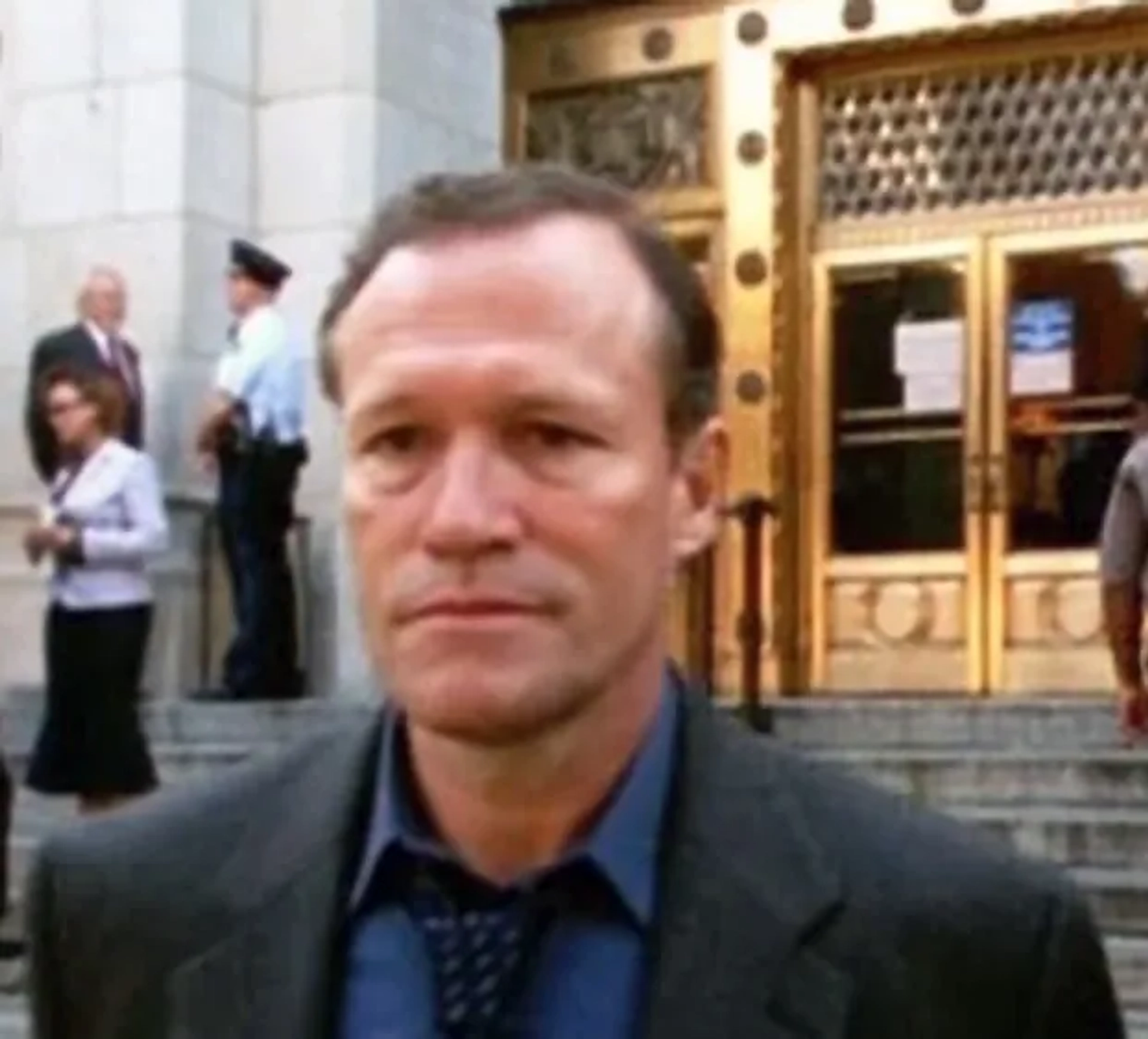 Michael Rooker in Thief (2006)