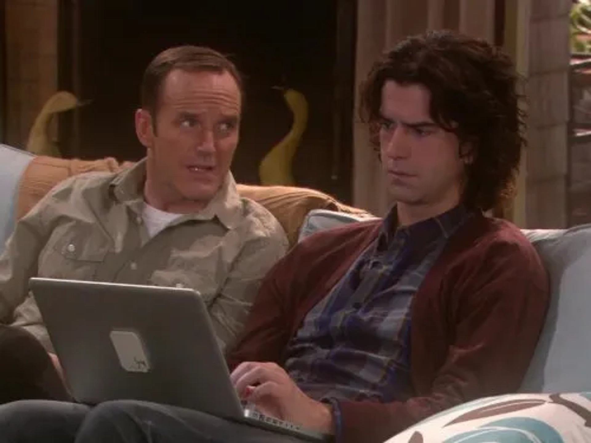 Clark Gregg and Hamish Linklater in The New Adventures of Old Christine (2006)