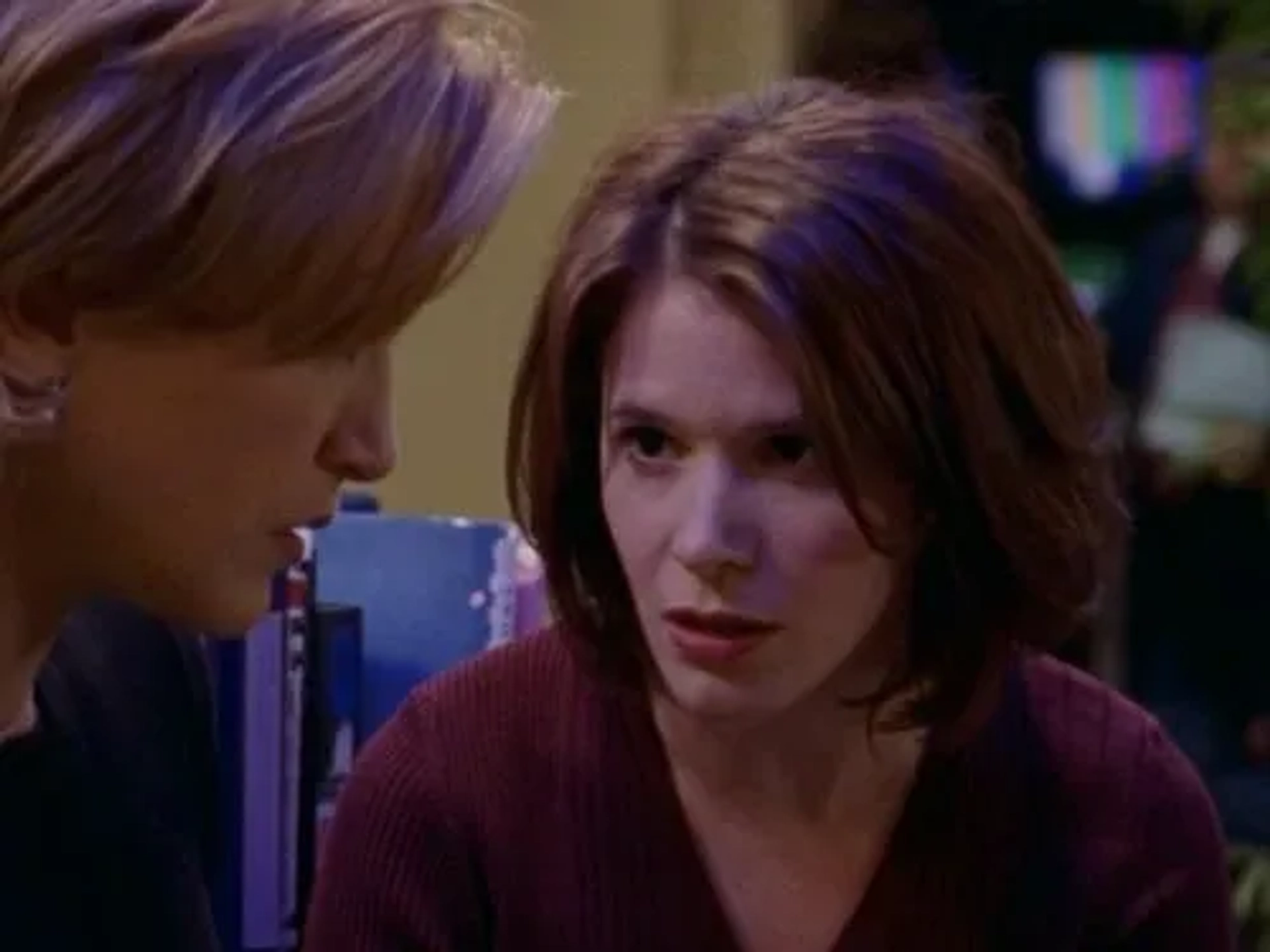 Felicity Huffman and Sabrina Lloyd in Sports Night (1998)
