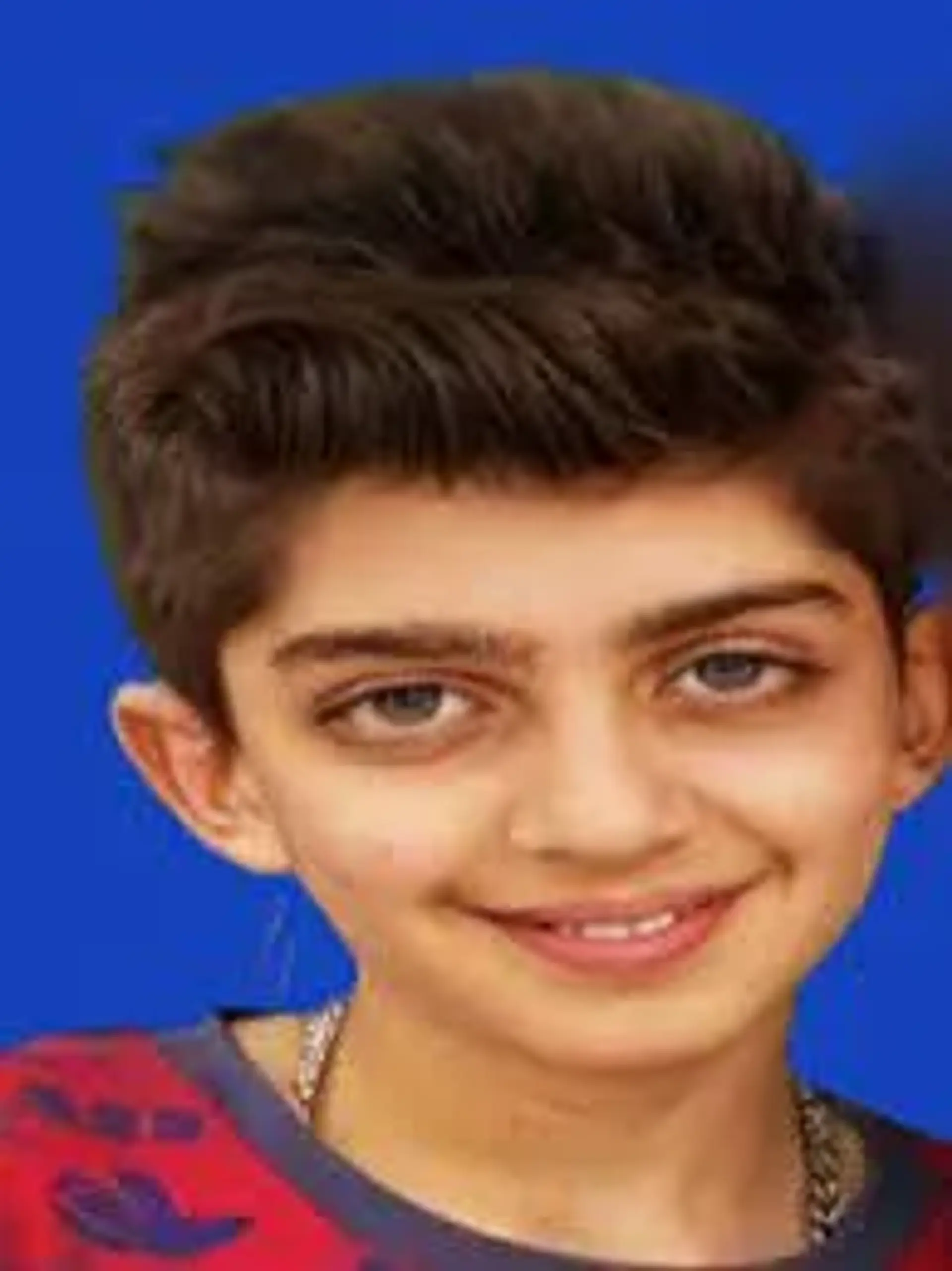یزدان آخوندی