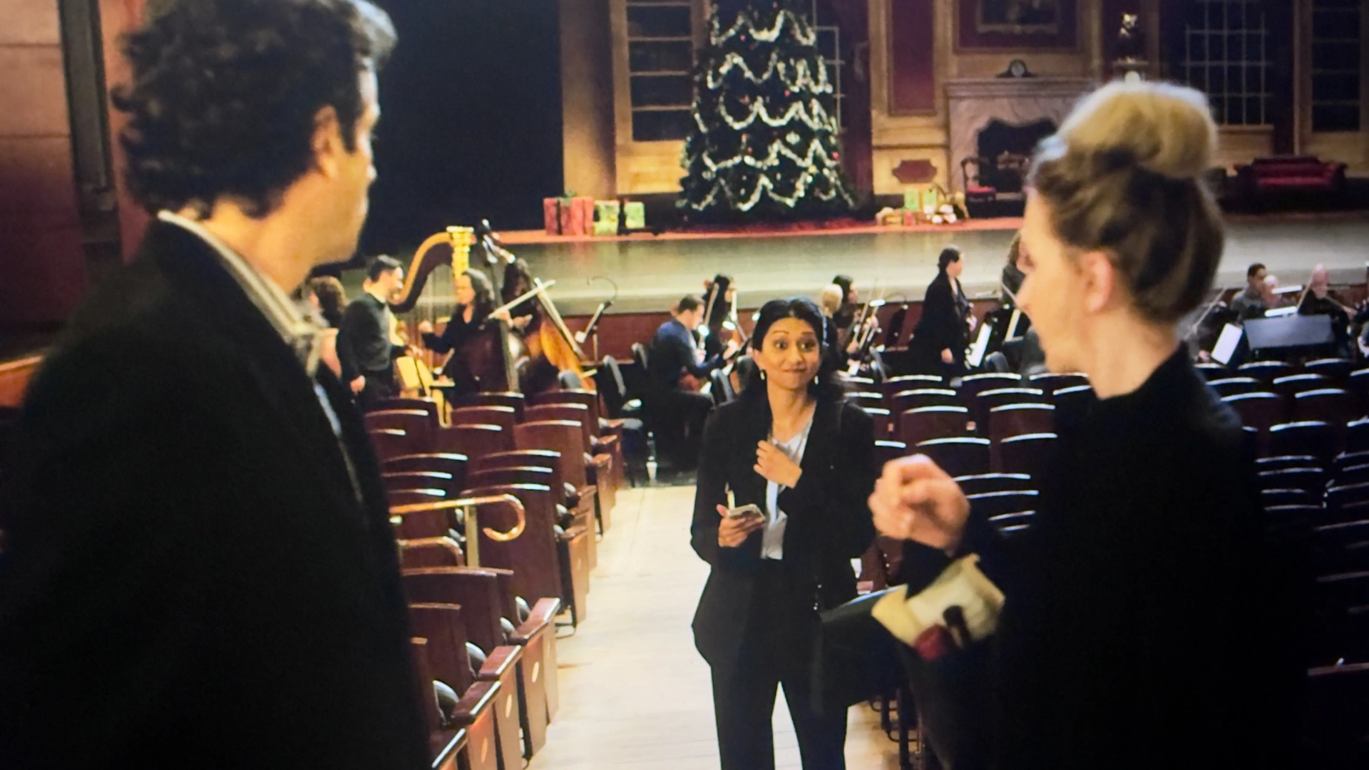 Luke Kirby, Nina Arianda, and Sherin Shetty in Étoile (2025)