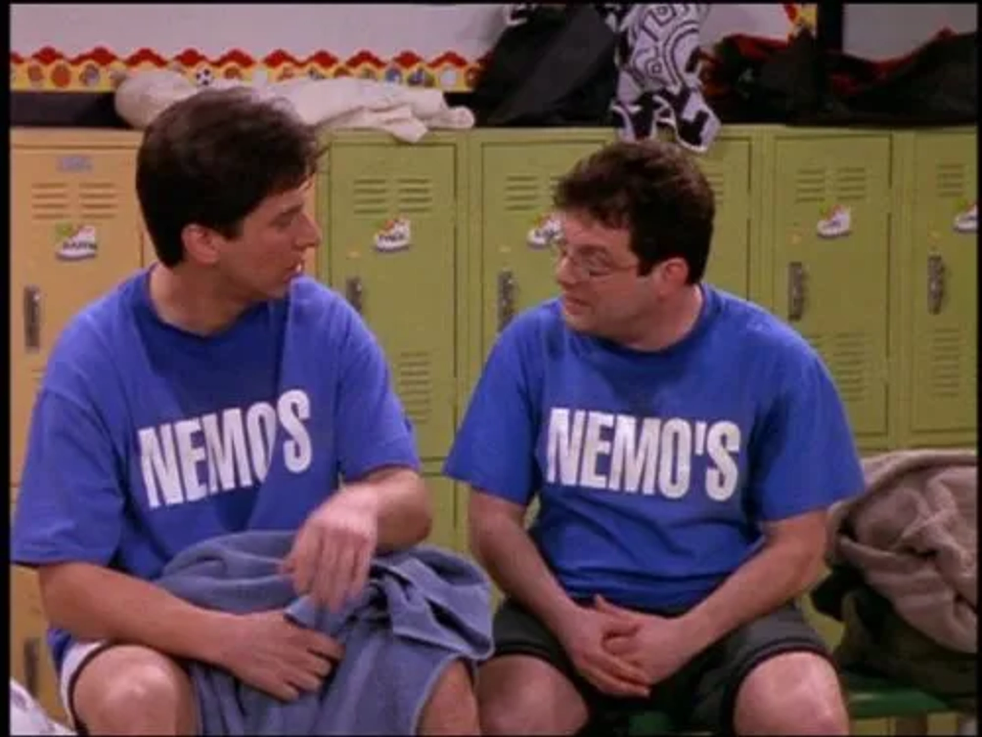 Ray Romano and Andy Kindler in Everybody Loves Raymond (1996)