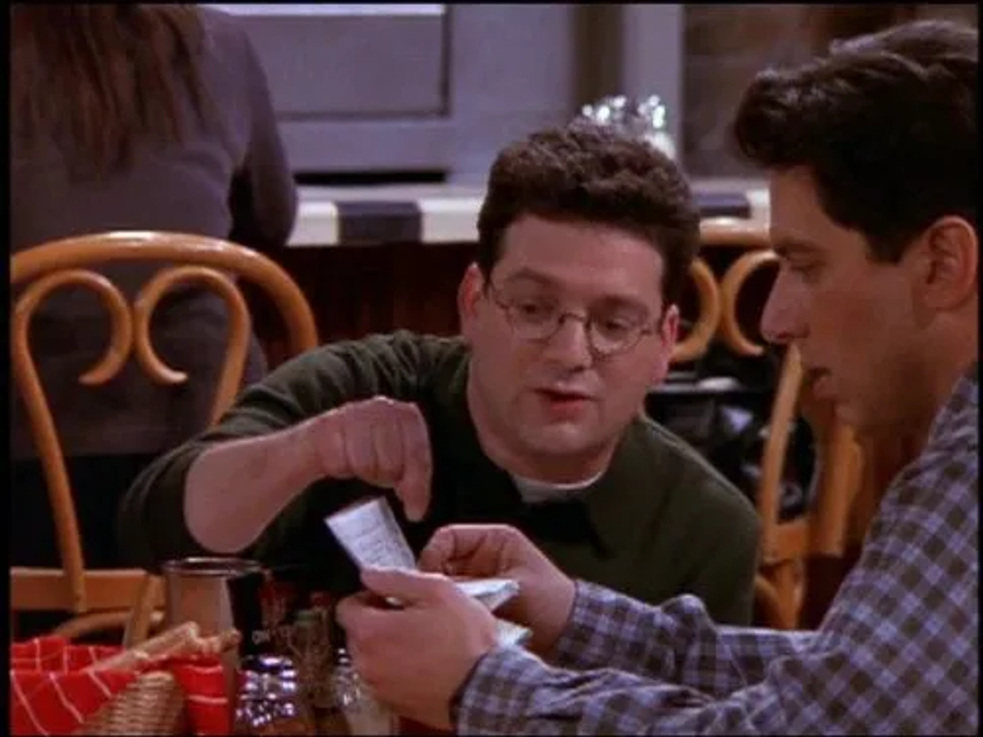 Ray Romano and Andy Kindler in Everybody Loves Raymond (1996)