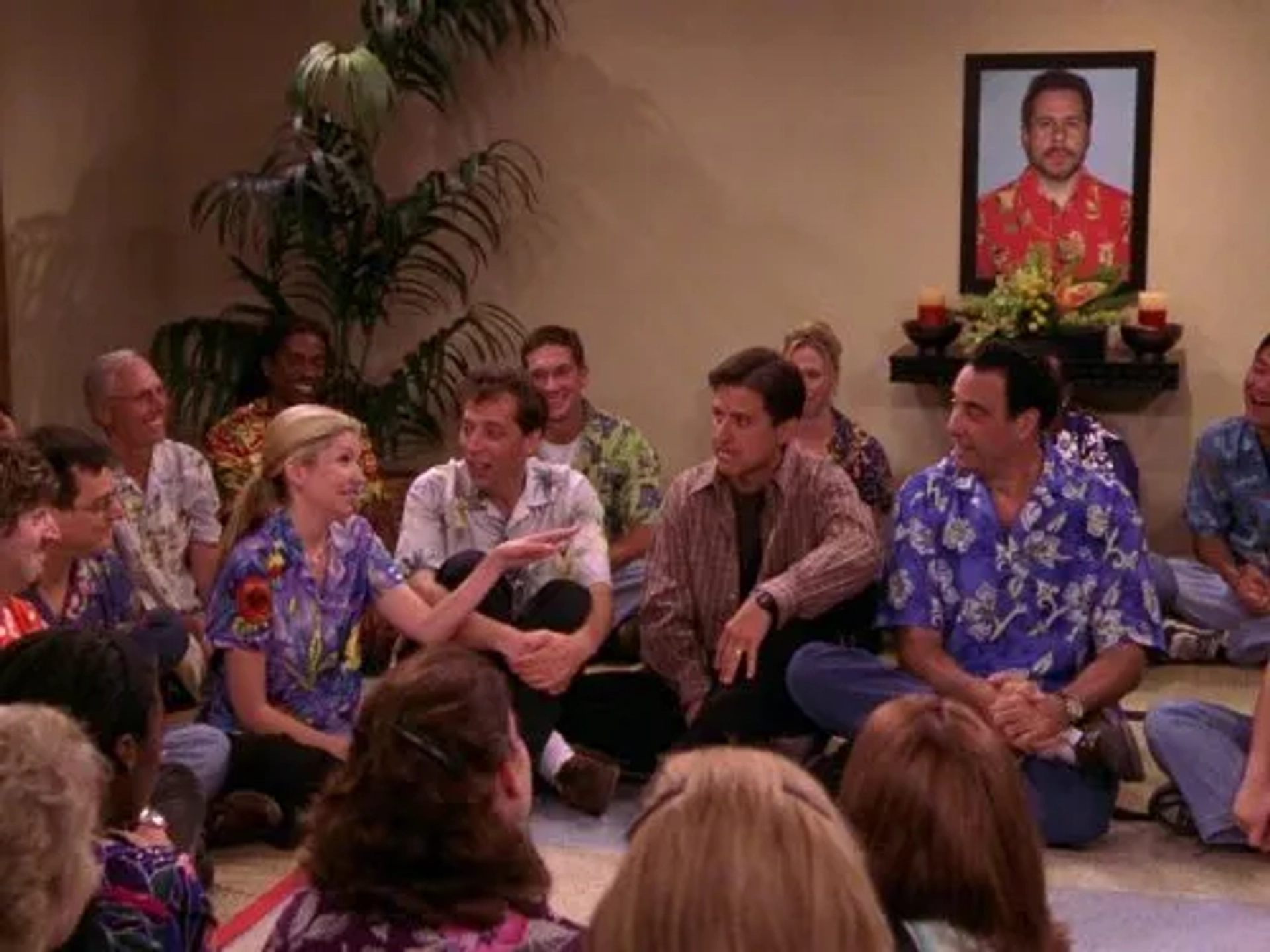Brad Garrett, Ray Romano, Fred Stoller, and Susan Yeagley in Everybody Loves Raymond (1996)