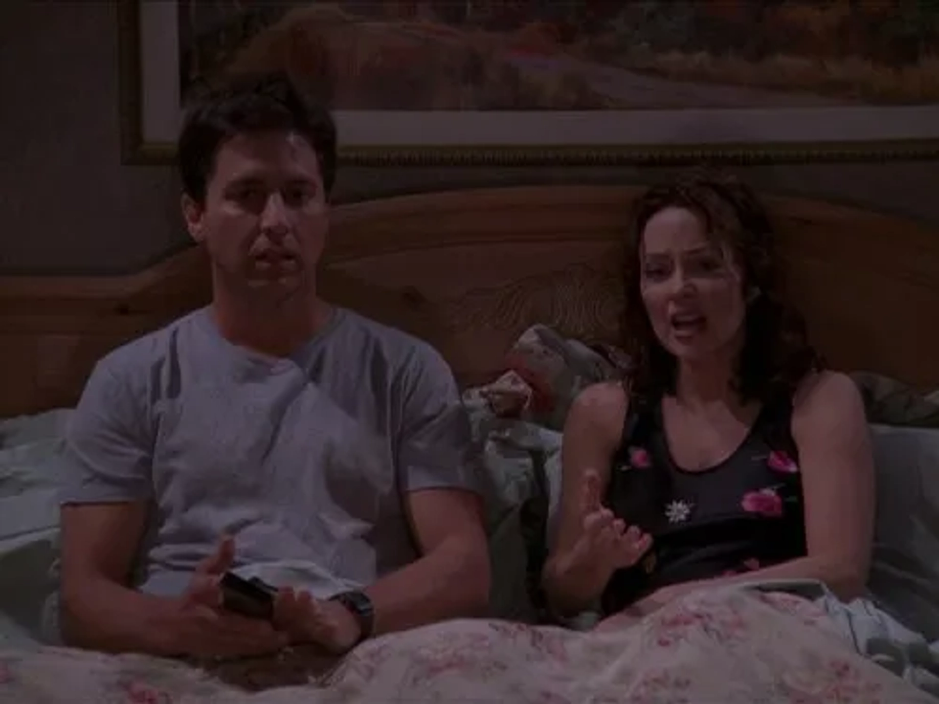 Patricia Heaton and Ray Romano in Everybody Loves Raymond (1996)