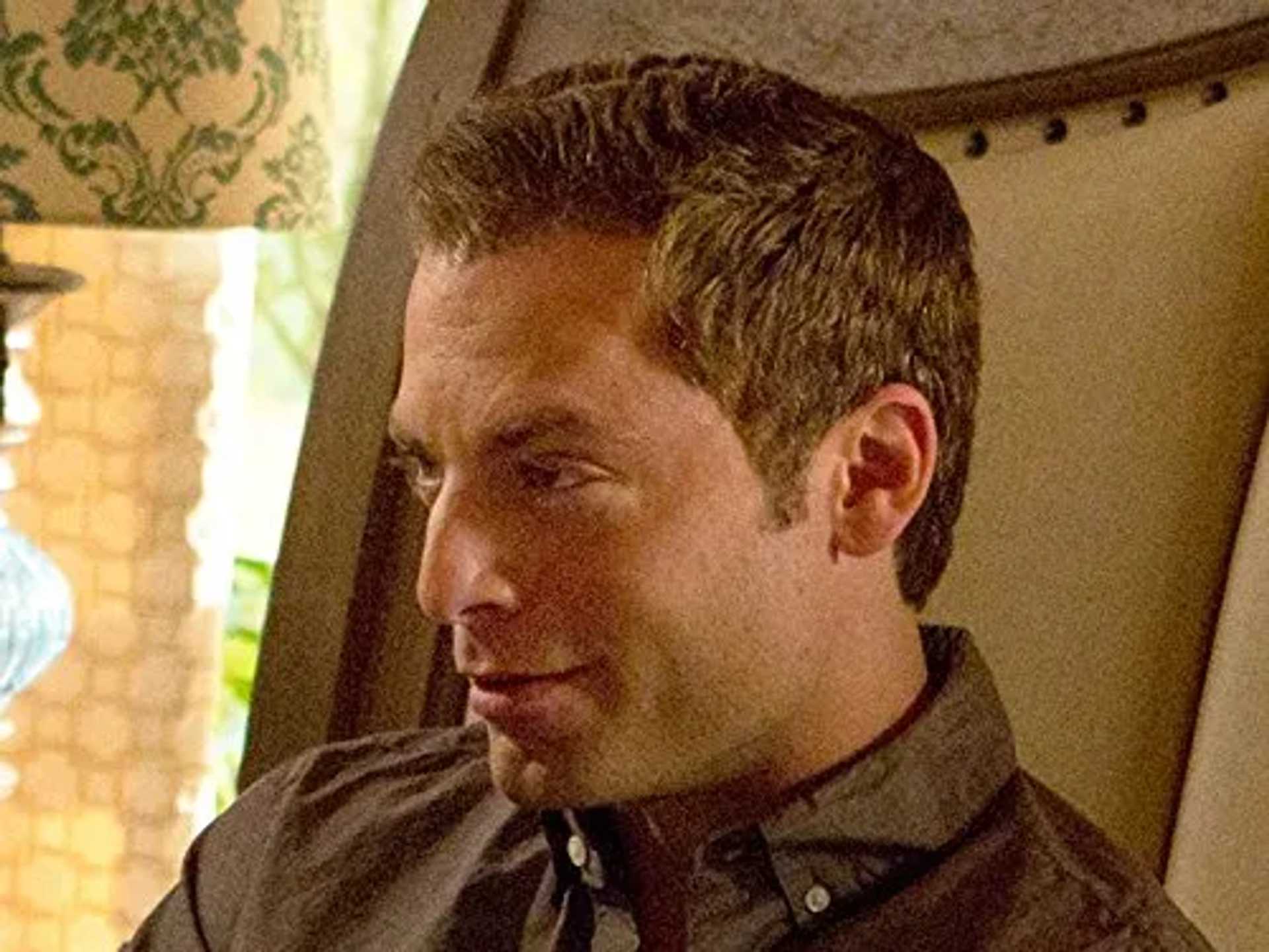 Justin Kirk in Weeds (2005)