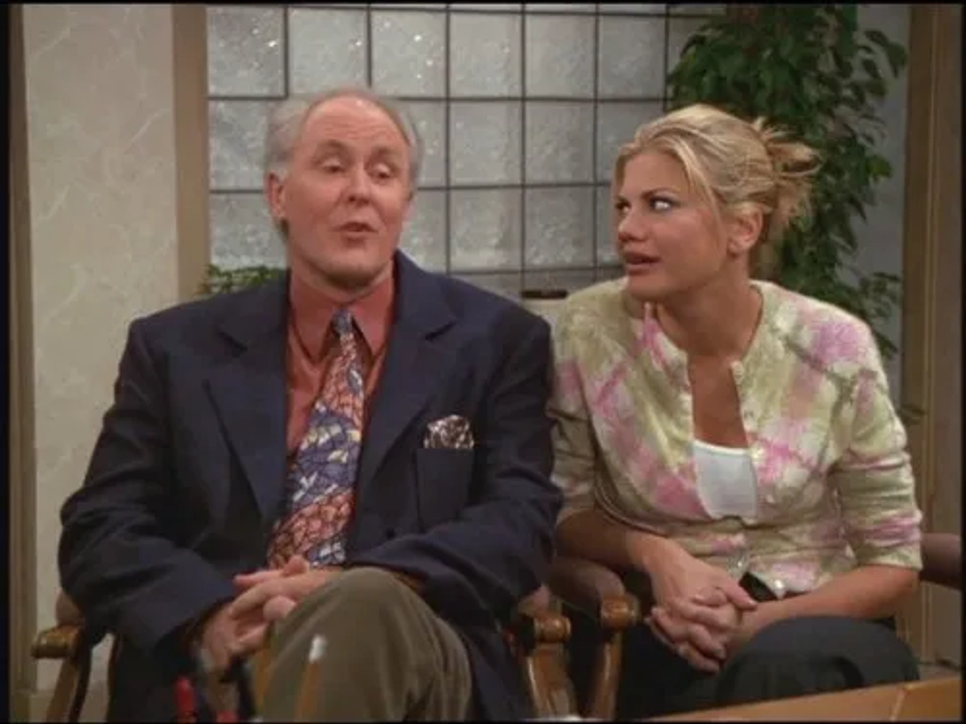 John Lithgow and Kristen Johnston in 3rd Rock from the Sun (1996)