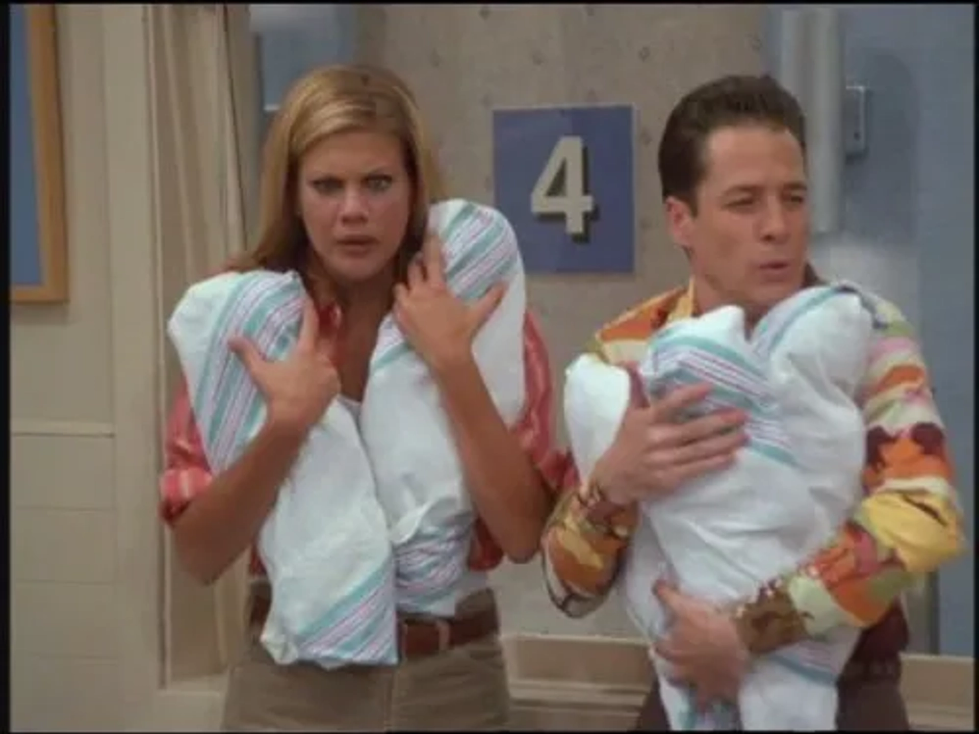 Kristen Johnston and French Stewart in 3rd Rock from the Sun (1996)