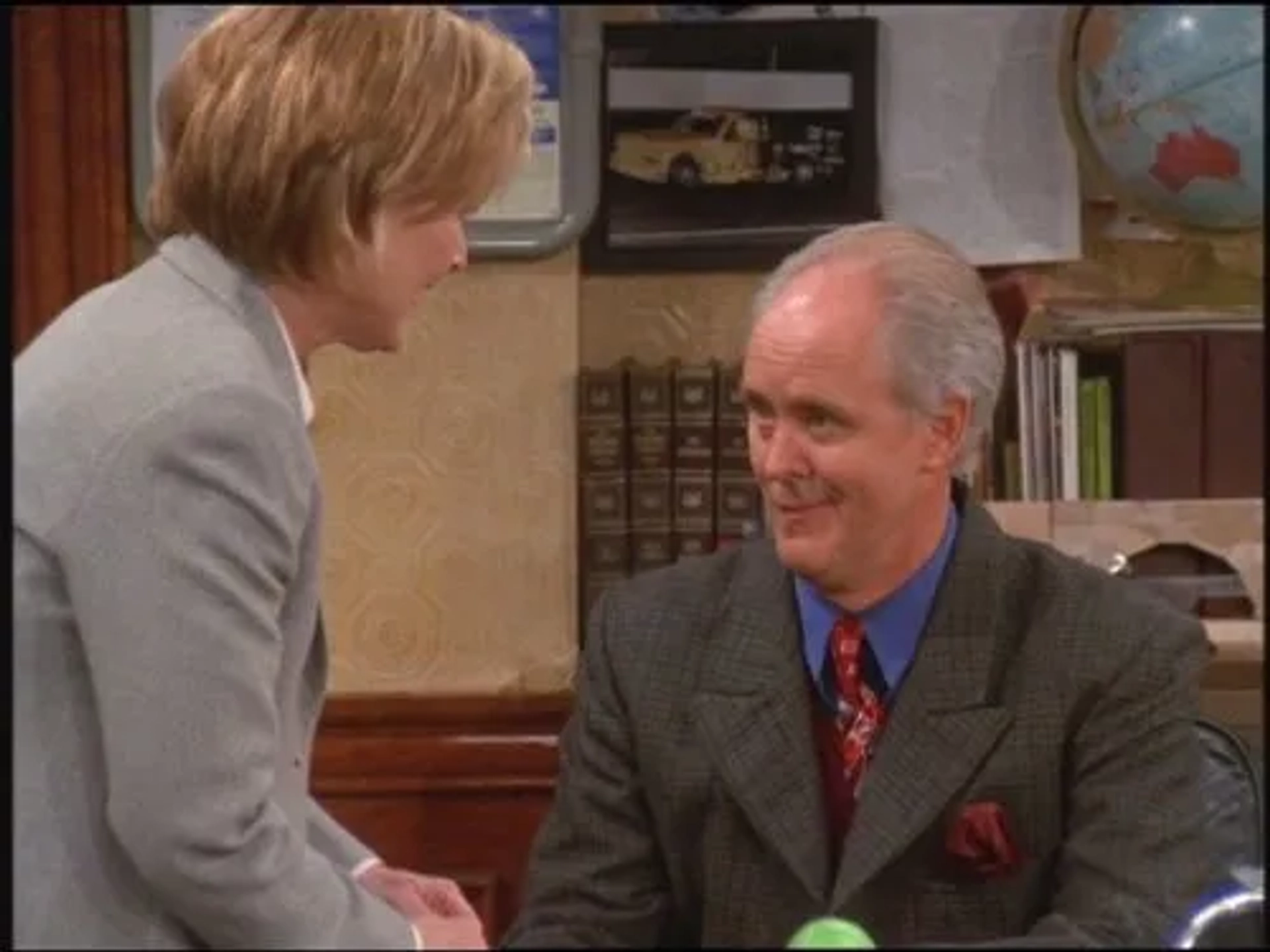 John Lithgow and Jane Curtin in 3rd Rock from the Sun (1996)