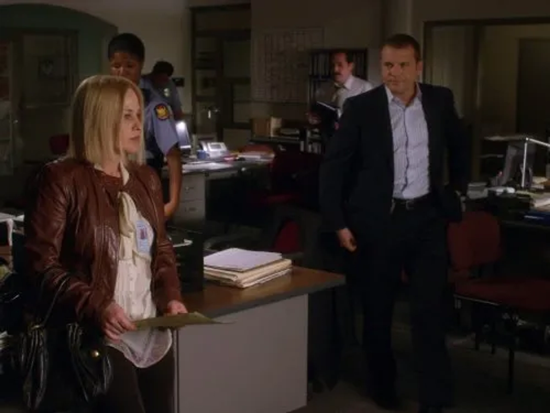 Patricia Arquette and David Cubitt in Medium (2005)