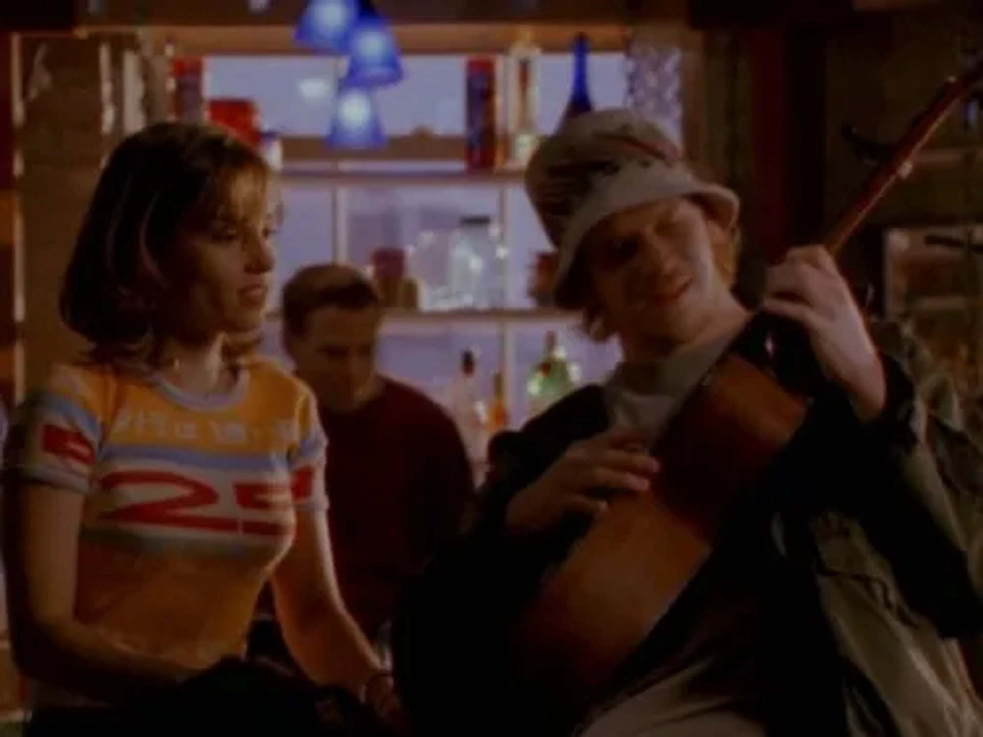 Amy Jo Johnson and Dash Mihok in Felicity (1998)