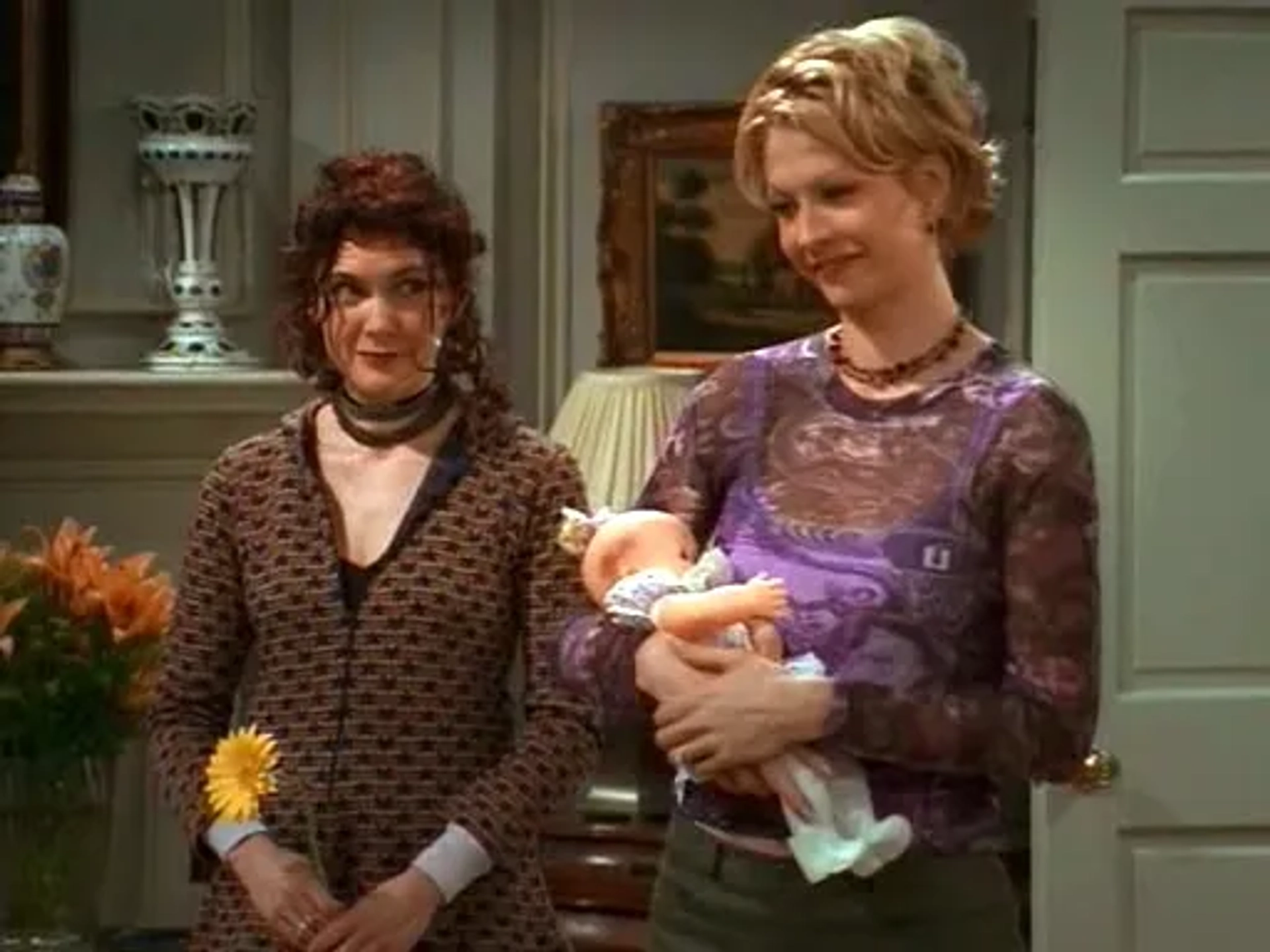 Jenna Elfman and Shae D'lyn in Dharma & Greg (1997)