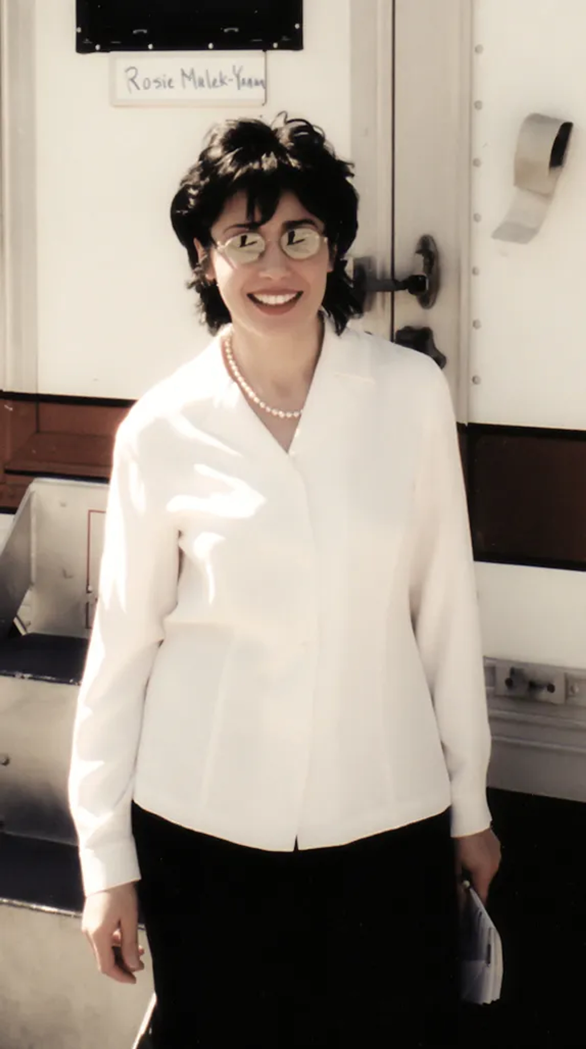 Rosie Malek-Yonan on the set of Chicago Hope