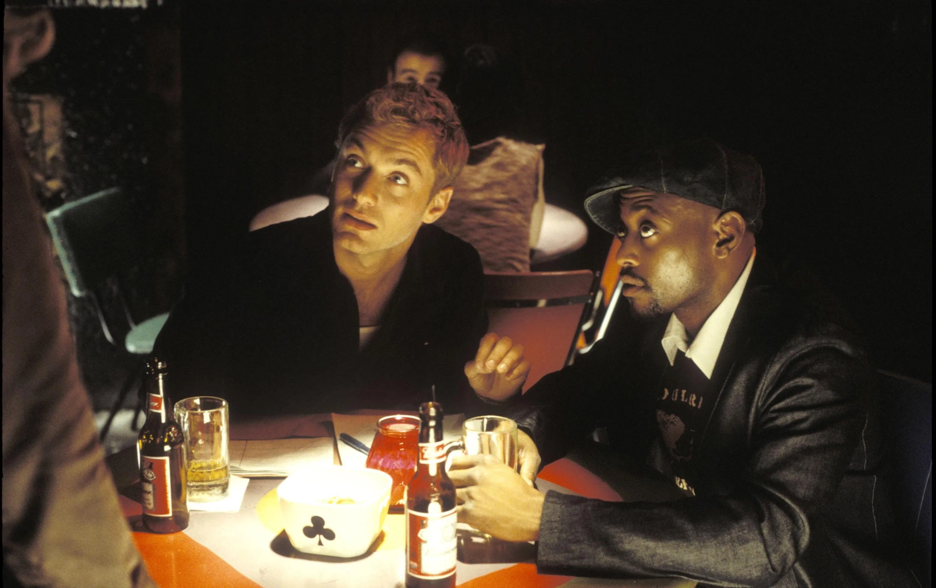 Jude Law and Omar Epps in Alfie (2004)