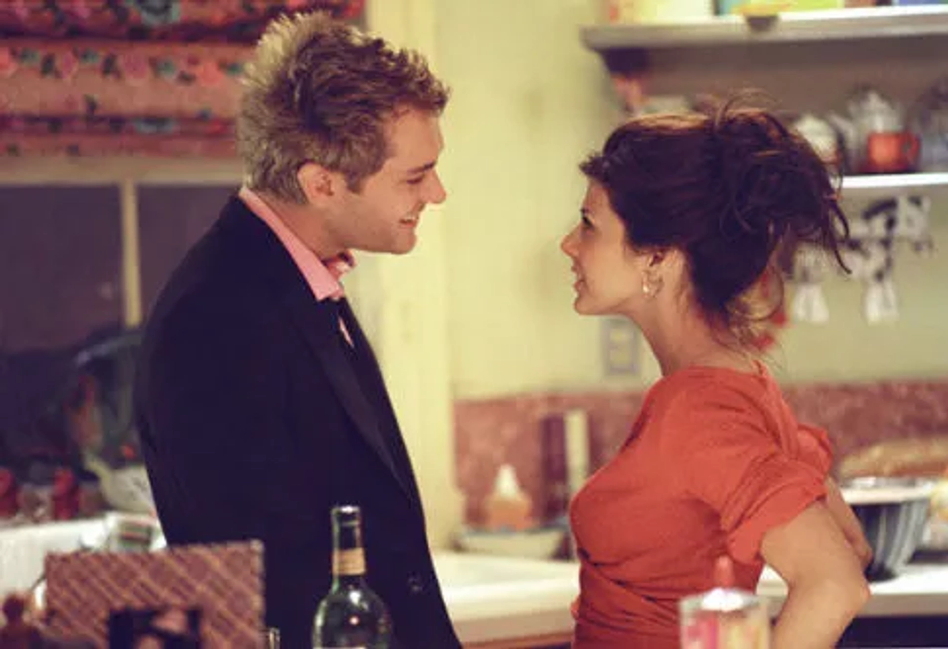 Jude Law and Marisa Tomei in Alfie (2004)