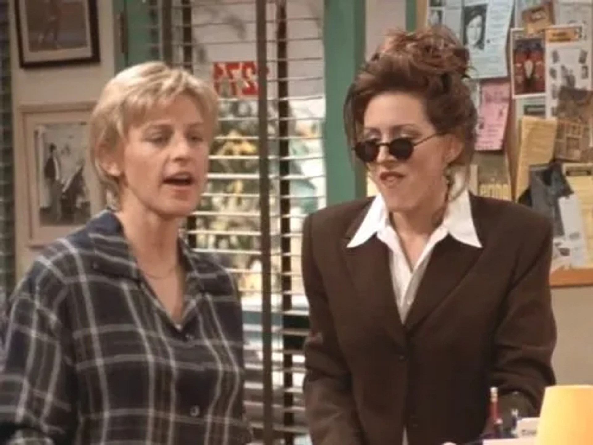 Ellen DeGeneres and Joely Fisher in Ellen (1994)