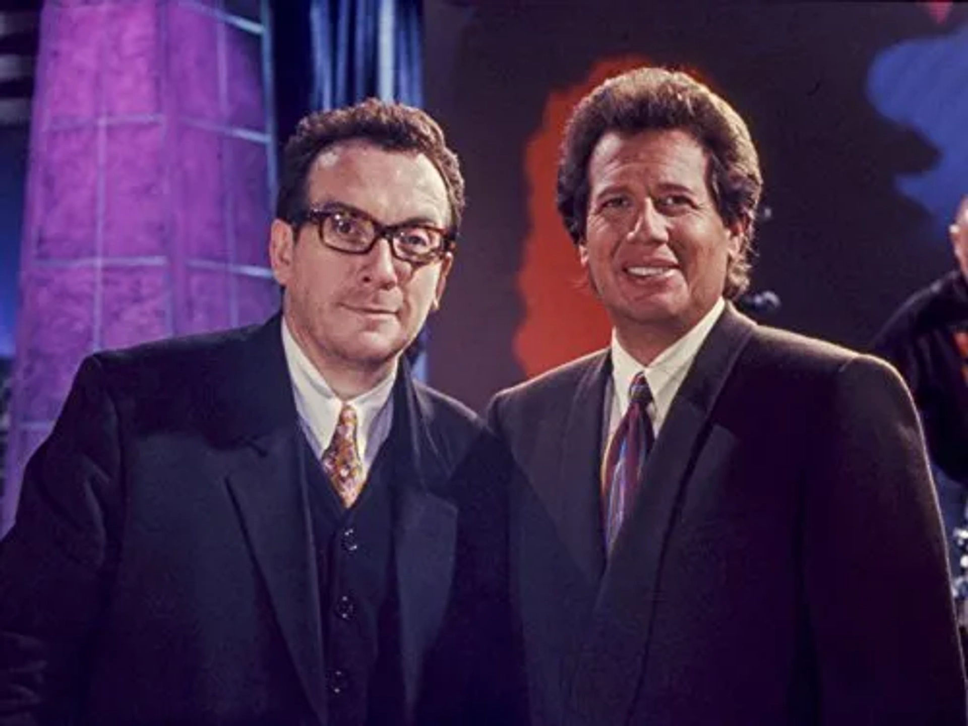 Elvis Costello and Garry Shandling in The Larry Sanders Show (1992)