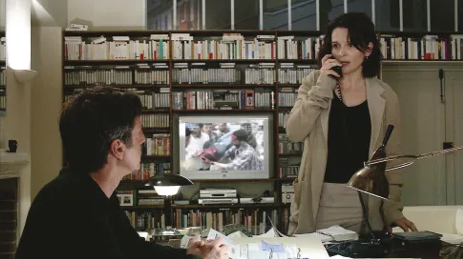 Juliette Binoche and Daniel Auteuil in Caché (2005)