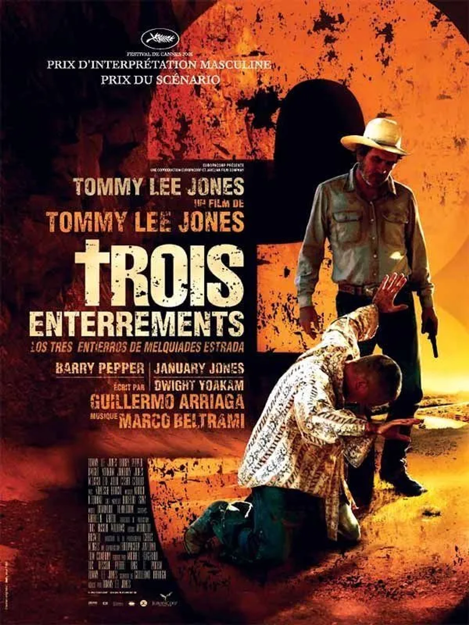 Tommy Lee Jones and Barry Pepper in The Three Burials of Melquiades Estrada (2005)