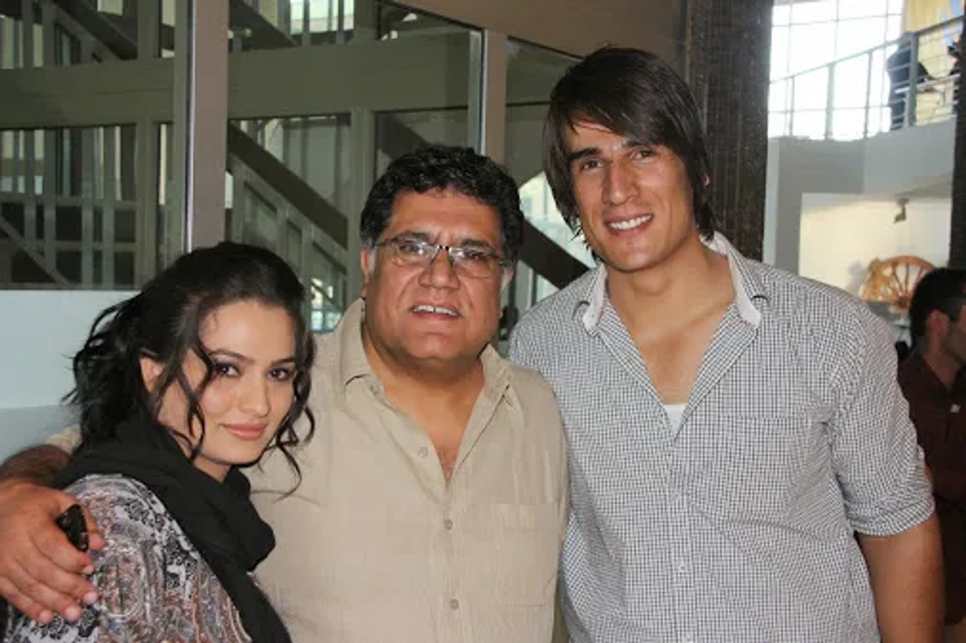 Siddiq Barmak and Marina Golbahari at an event for Osama (2003)